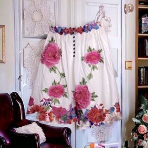 SALE 🏝️Chasing Heaven Embellished Flower Skirt